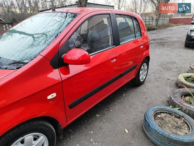 Червоний Хендай Гетц, об'ємом двигуна 1.34 л та пробігом 190 тис. км за 4500 $, фото 2 на Automoto.ua