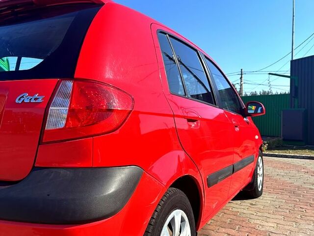Красный Хендай Гетц, объемом двигателя 1.4 л и пробегом 105 тыс. км за 5500 $, фото 1 на Automoto.ua