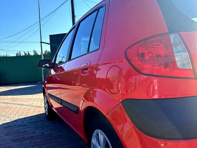 Красный Хендай Гетц, объемом двигателя 1.4 л и пробегом 105 тыс. км за 5500 $, фото 4 на Automoto.ua