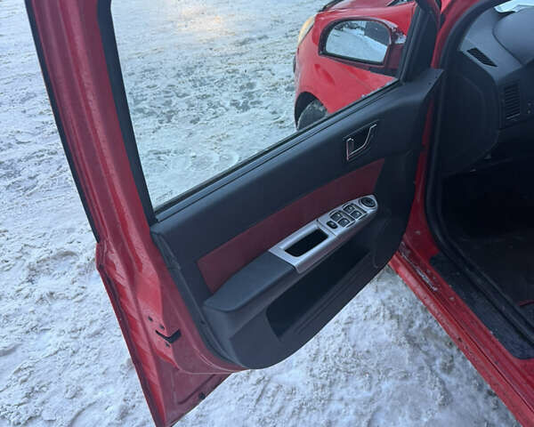 Красный Хендай Гетц, объемом двигателя 1.4 л и пробегом 228 тыс. км за 3999 $, фото 26 на Automoto.ua