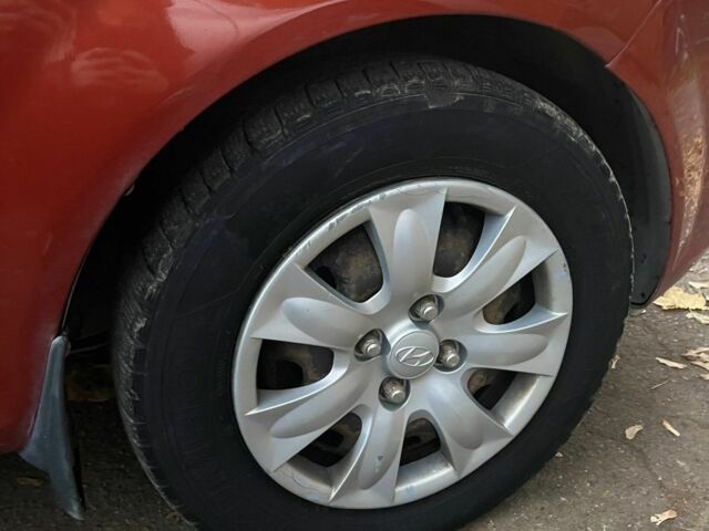 Красный Хендай Гетц, объемом двигателя 1.4 л и пробегом 197 тыс. км за 5709 $, фото 7 на Automoto.ua