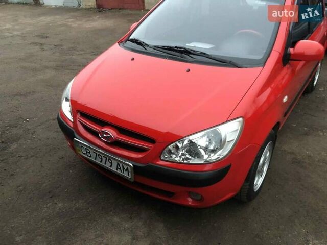 Красный Хендай Гетц, объемом двигателя 1.6 л и пробегом 100 тыс. км за 5000 $, фото 2 на Automoto.ua