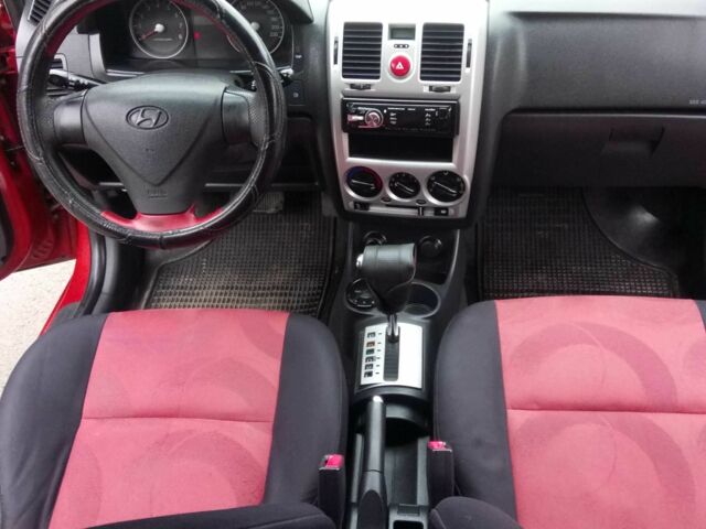 Красный Хендай Гетц, объемом двигателя 1.4 л и пробегом 219 тыс. км за 4800 $, фото 9 на Automoto.ua