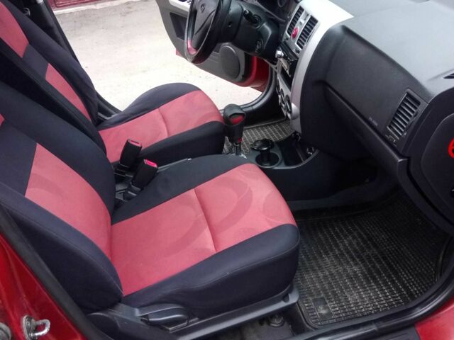 Красный Хендай Гетц, объемом двигателя 1.4 л и пробегом 219 тыс. км за 4800 $, фото 11 на Automoto.ua