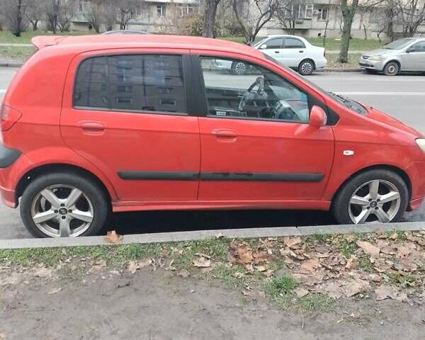 Червоний Хендай Гетц, об'ємом двигуна 1.49 л та пробігом 260 тис. км за 4000 $, фото 1 на Automoto.ua