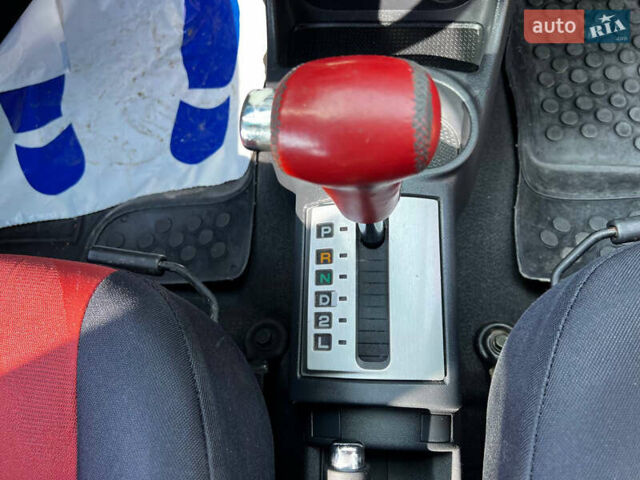 Хендай Гетц 2006 у Дніпро (Дніпропетровську) на Automoto.ua Червоний Хендай Гетц, об'ємом двигуна 1.4 л та пробігом 210 тис. км за 4799 $, фото 10 на Automoto.ua