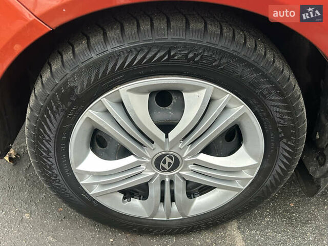 Красный Хендай Гетц, объемом двигателя 1.4 л и пробегом 121 тыс. км за 4350 $, фото 5 на Automoto.ua