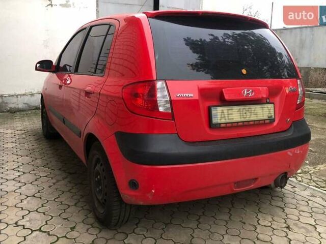 Красный Хендай Гетц, объемом двигателя 1.6 л и пробегом 300 тыс. км за 3500 $, фото 6 на Automoto.ua