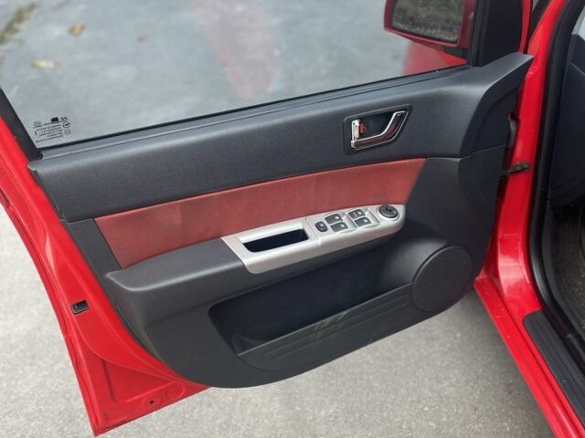 Червоний Хендай Гетц, об'ємом двигуна 1.4 л та пробігом 201 тис. км за 5000 $, фото 11 на Automoto.ua