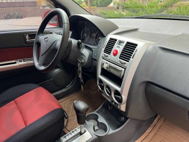 Красный Хендай Гетц, объемом двигателя 1.4 л и пробегом 188 тыс. км за 5500 $, фото 10 на Automoto.ua