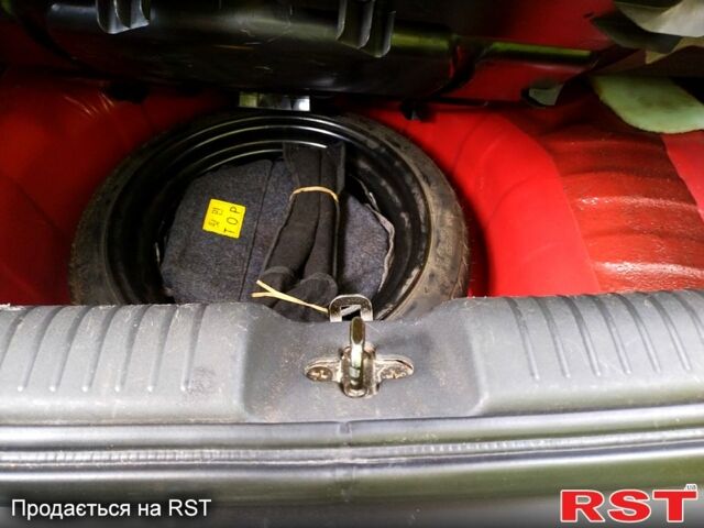 Красный Хендай Гетц, объемом двигателя 1.1 л и пробегом 172 тыс. км за 3000 $, фото 7 на Automoto.ua