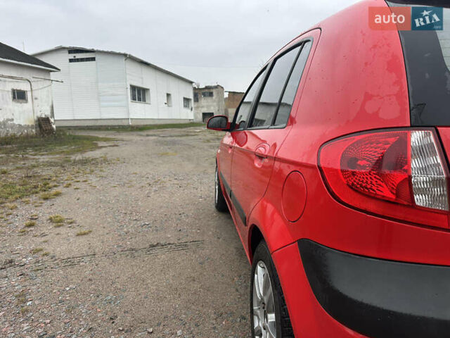 Красный Хендай Гетц, объемом двигателя 1.4 л и пробегом 201 тыс. км за 5600 $, фото 5 на Automoto.ua