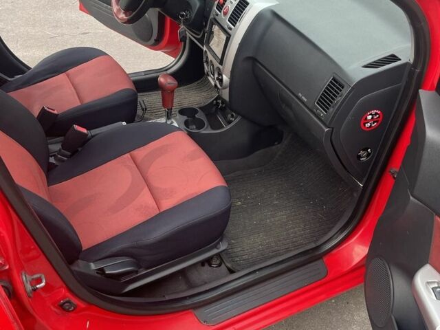 Червоний Хендай Гетц, об'ємом двигуна 1.4 л та пробігом 201 тис. км за 5000 $, фото 16 на Automoto.ua