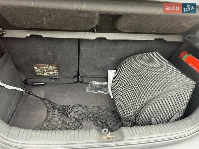 Червоний Хендай Гетц, об'ємом двигуна 1.6 л та пробігом 228 тис. км за 5200 $, фото 12 на Automoto.ua