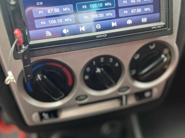 Червоний Хендай Гетц, об'ємом двигуна 1.6 л та пробігом 228 тис. км за 5200 $, фото 6 на Automoto.ua