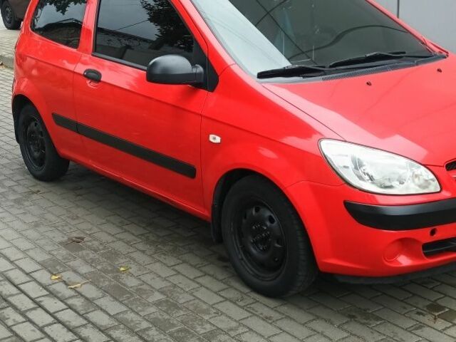 Червоний Хендай Гетц, об'ємом двигуна 1.1 л та пробігом 207 тис. км за 3700 $, фото 4 на Automoto.ua