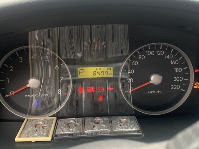 Красный Хендай Гетц, объемом двигателя 1.6 л и пробегом 137 тыс. км за 5000 $, фото 5 на Automoto.ua