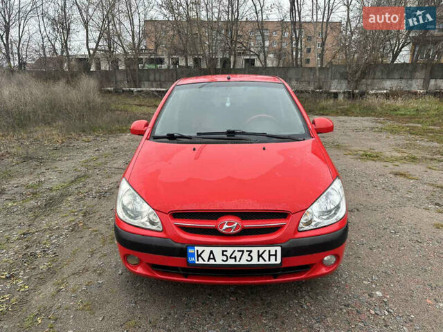 Красный Хендай Гетц, объемом двигателя 1.4 л и пробегом 201 тыс. км за 5600 $, фото 1 на Automoto.ua