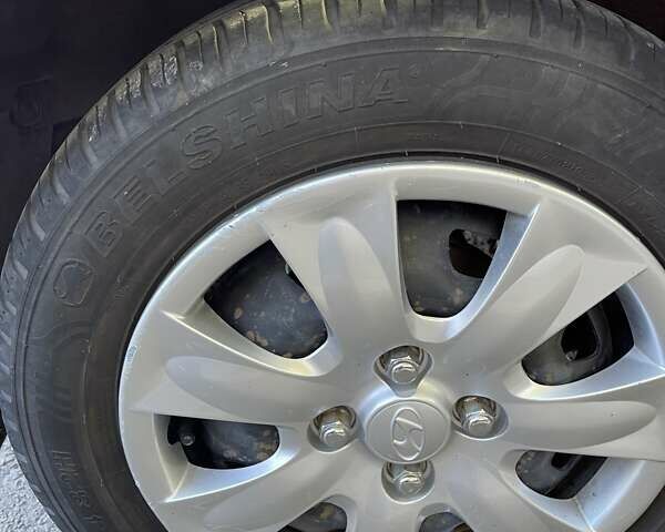 Красный Хендай Гетц, объемом двигателя 1.3 л и пробегом 164 тыс. км за 4950 $, фото 23 на Automoto.ua