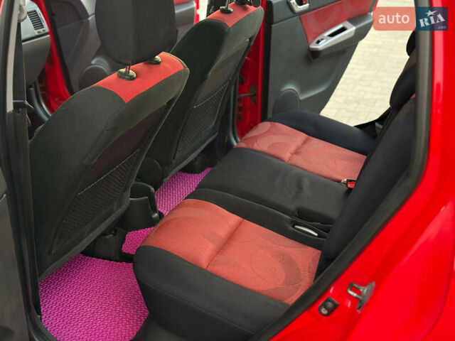 Красный Хендай Гетц, объемом двигателя 1.6 л и пробегом 170 тыс. км за 5999 $, фото 10 на Automoto.ua