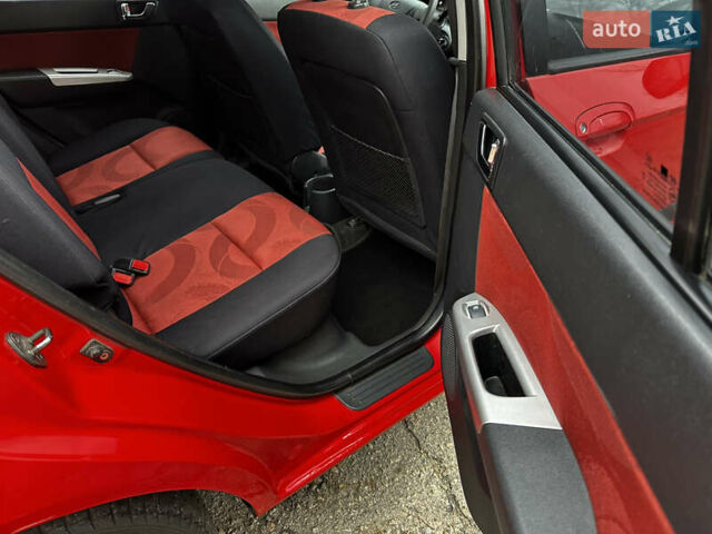 Красный Хендай Гетц, объемом двигателя 1.4 л и пробегом 162 тыс. км за 5200 $, фото 39 на Automoto.ua