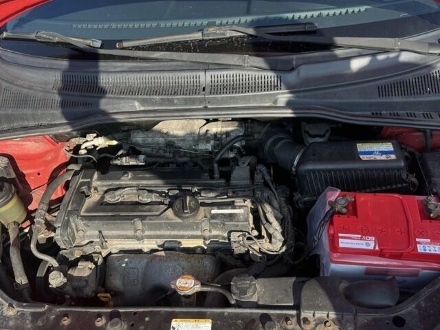 Красный Хендай Гетц, объемом двигателя 1.4 л и пробегом 150 тыс. км за 4599 $, фото 16 на Automoto.ua