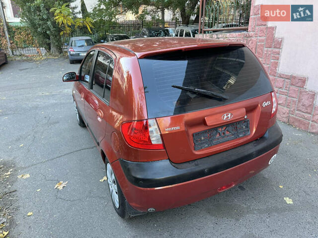 Красный Хендай Гетц, объемом двигателя 1.4 л и пробегом 157 тыс. км за 4899 $, фото 6 на Automoto.ua