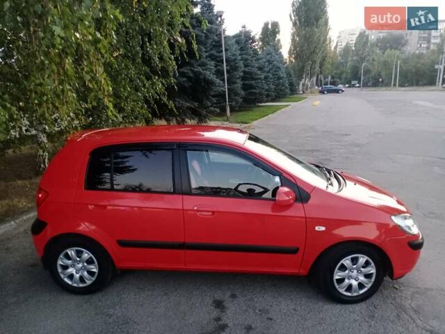 Червоний Хендай Гетц, об'ємом двигуна 1.4 л та пробігом 149 тис. км за 4700 $, фото 2 на Automoto.ua