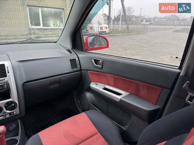 Красный Хендай Гетц, объемом двигателя 1.4 л и пробегом 144 тыс. км за 5499 $, фото 14 на Automoto.ua