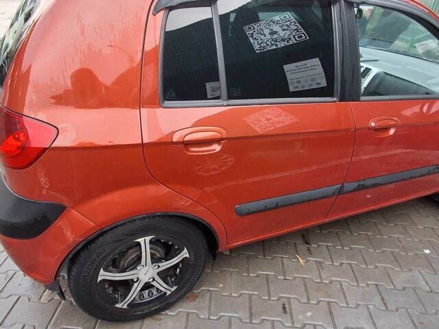 Красный Хендай Гетц, объемом двигателя 1.4 л и пробегом 148 тыс. км за 4400 $, фото 3 на Automoto.ua