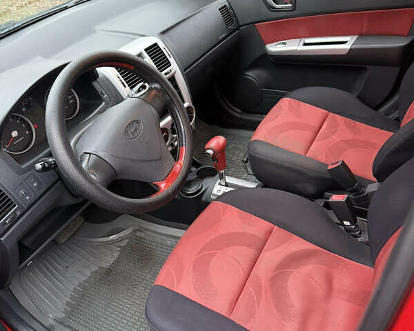 Красный Хендай Гетц, объемом двигателя 1.4 л и пробегом 165 тыс. км за 6100 $, фото 6 на Automoto.ua