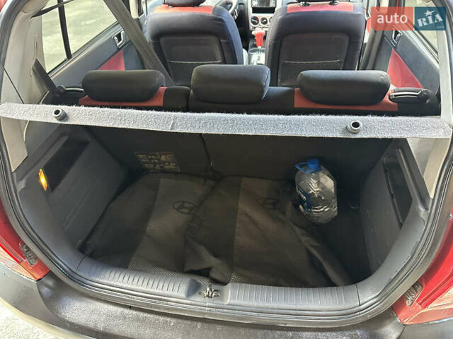 Красный Хендай Гетц, объемом двигателя 1.4 л и пробегом 157 тыс. км за 4899 $, фото 2 на Automoto.ua