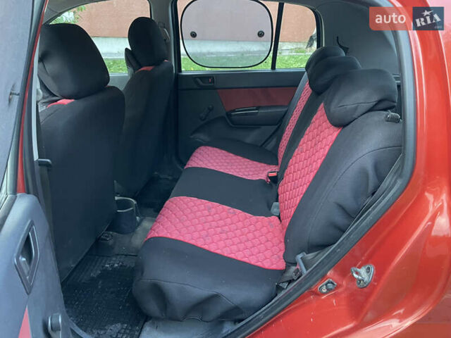Красный Хендай Гетц, объемом двигателя 1.09 л и пробегом 237 тыс. км за 3000 $, фото 12 на Automoto.ua