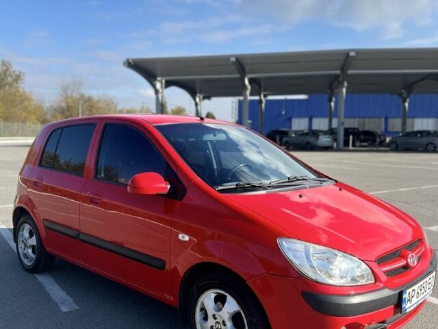 Красный Хендай Гетц, объемом двигателя 1.4 л и пробегом 150 тыс. км за 4599 $, фото 1 на Automoto.ua