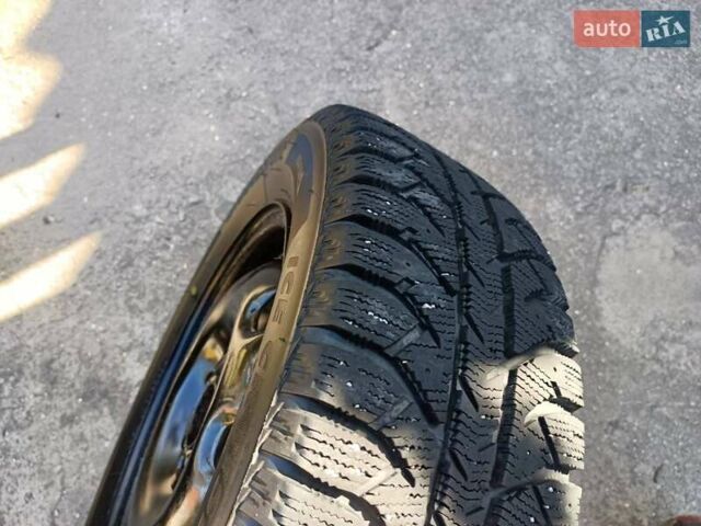 Червоний Хендай Гетц, об'ємом двигуна 1.6 л та пробігом 205 тис. км за 4500 $, фото 18 на Automoto.ua