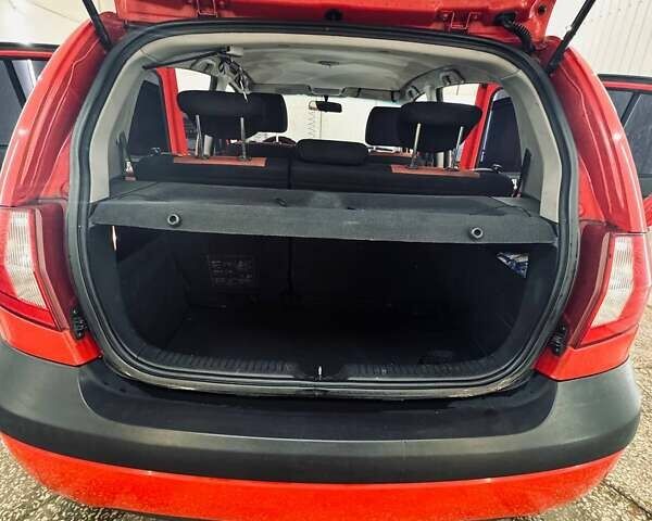 Червоний Хендай Гетц, об'ємом двигуна 1.4 л та пробігом 138 тис. км за 4100 $, фото 7 на Automoto.ua