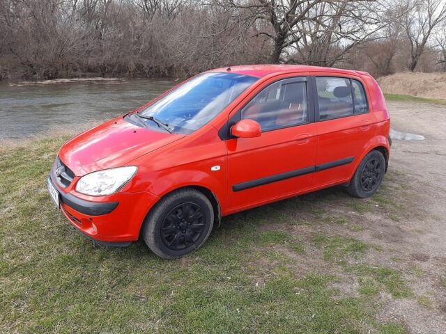 Красный Хендай Гетц, объемом двигателя 1.4 л и пробегом 29 тыс. км за 3600 $, фото 4 на Automoto.ua