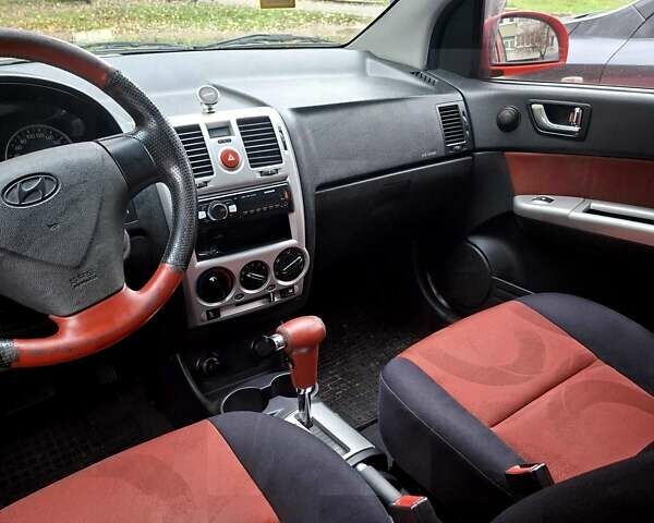 Красный Хендай Гетц, объемом двигателя 1.4 л и пробегом 177 тыс. км за 4800 $, фото 2 на Automoto.ua