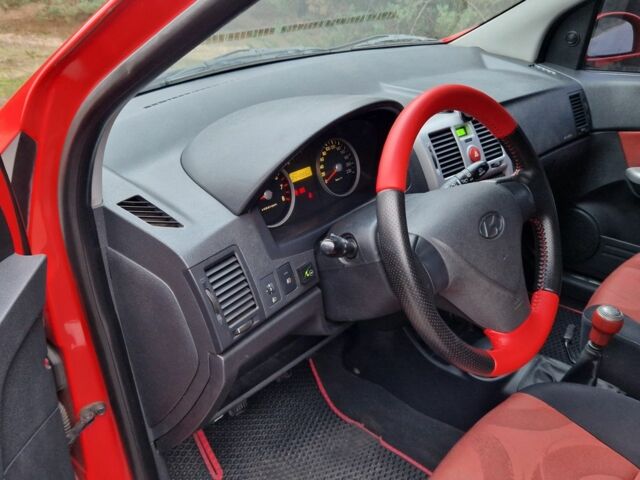 Красный Хендай Гетц, объемом двигателя 1.4 л и пробегом 244 тыс. км за 4450 $, фото 7 на Automoto.ua