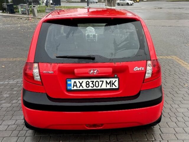 Красный Хендай Гетц, объемом двигателя 1.4 л и пробегом 240 тыс. км за 4350 $, фото 1 на Automoto.ua