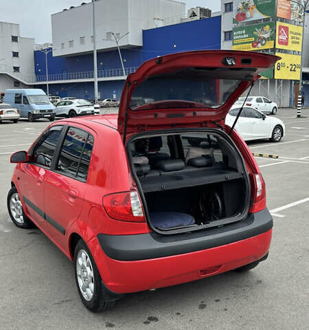 Червоний Хендай Гетц, об'ємом двигуна 1.6 л та пробігом 180 тис. км за 5990 $, фото 5 на Automoto.ua