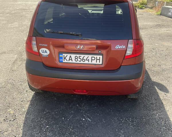Червоний Хендай Гетц, об'ємом двигуна 1.4 л та пробігом 220 тис. км за 3750 $, фото 3 на Automoto.ua