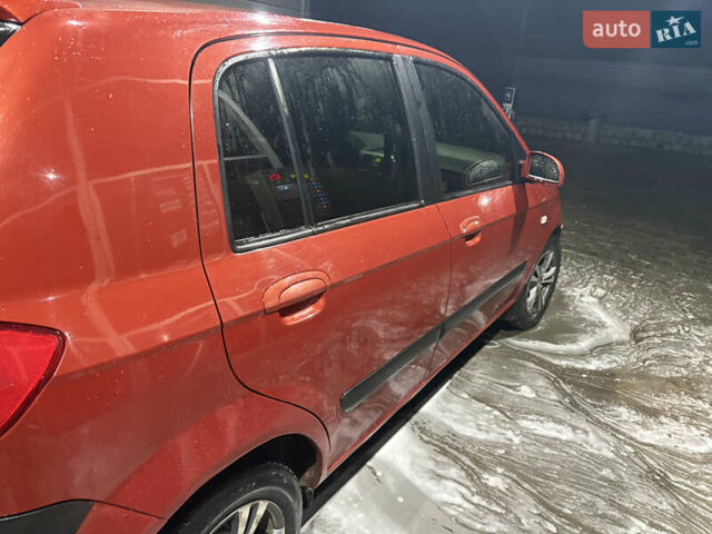 Красный Хендай Гетц, объемом двигателя 1.4 л и пробегом 217 тыс. км за 5700 $, фото 11 на Automoto.ua