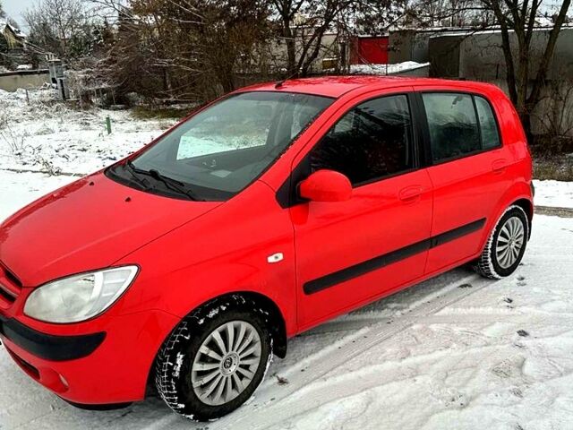 Красный Хендай Гетц, объемом двигателя 1.4 л и пробегом 165 тыс. км за 5950 $, фото 2 на Automoto.ua