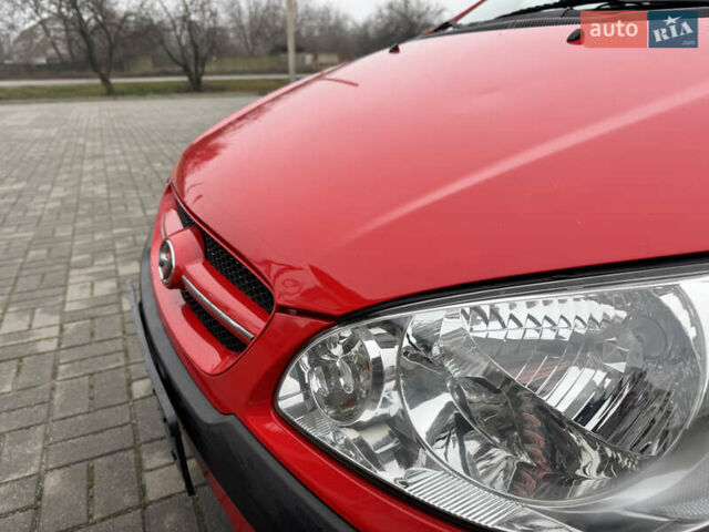 Красный Хендай Гетц, объемом двигателя 1.4 л и пробегом 144 тыс. км за 5499 $, фото 10 на Automoto.ua