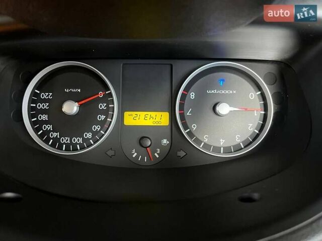 Червоний Хендай Гетц, об'ємом двигуна 1.4 л та пробігом 114 тис. км за 5000 $, фото 4 на Automoto.ua