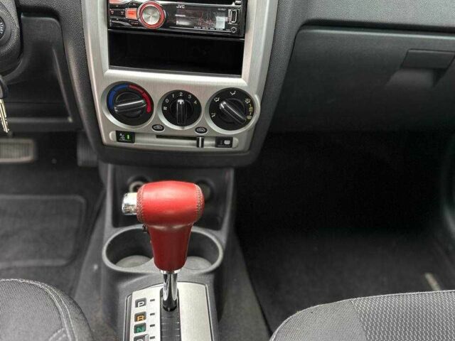 Червоний Хендай Гетц, об'ємом двигуна 1.4 л та пробігом 179 тис. км за 4999 $, фото 7 на Automoto.ua