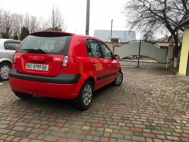 Красный Хендай Гетц, объемом двигателя 1.4 л и пробегом 94 тыс. км за 4950 $, фото 5 на Automoto.ua