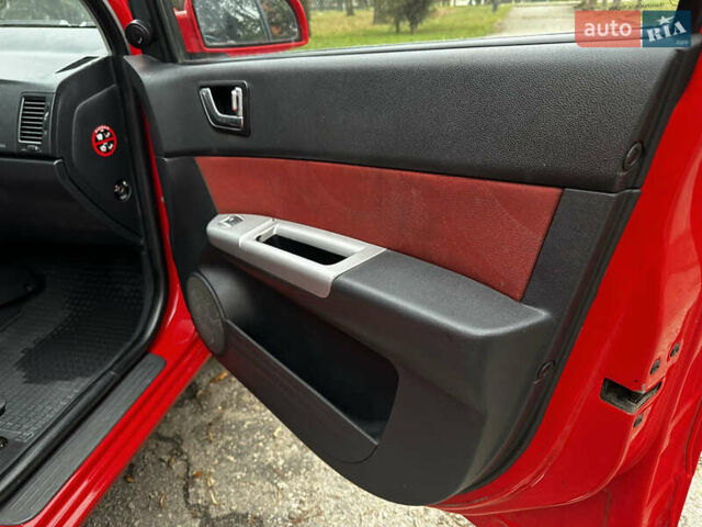 Красный Хендай Гетц, объемом двигателя 1.4 л и пробегом 162 тыс. км за 5200 $, фото 37 на Automoto.ua