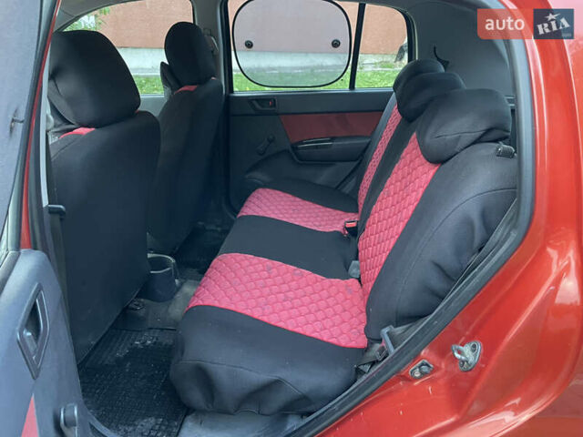 Красный Хендай Гетц, объемом двигателя 1.09 л и пробегом 237 тыс. км за 3000 $, фото 11 на Automoto.ua